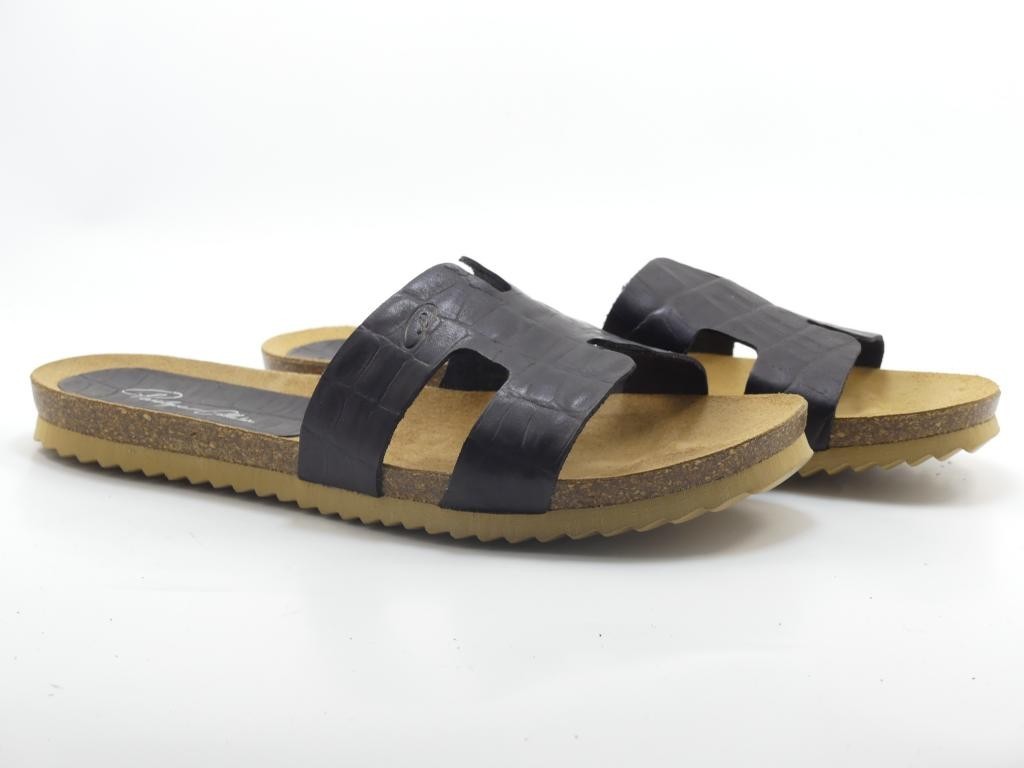Vuelven Los Zuecos De Madera: Cinco Ideas Para Combinar El Zapato Boho